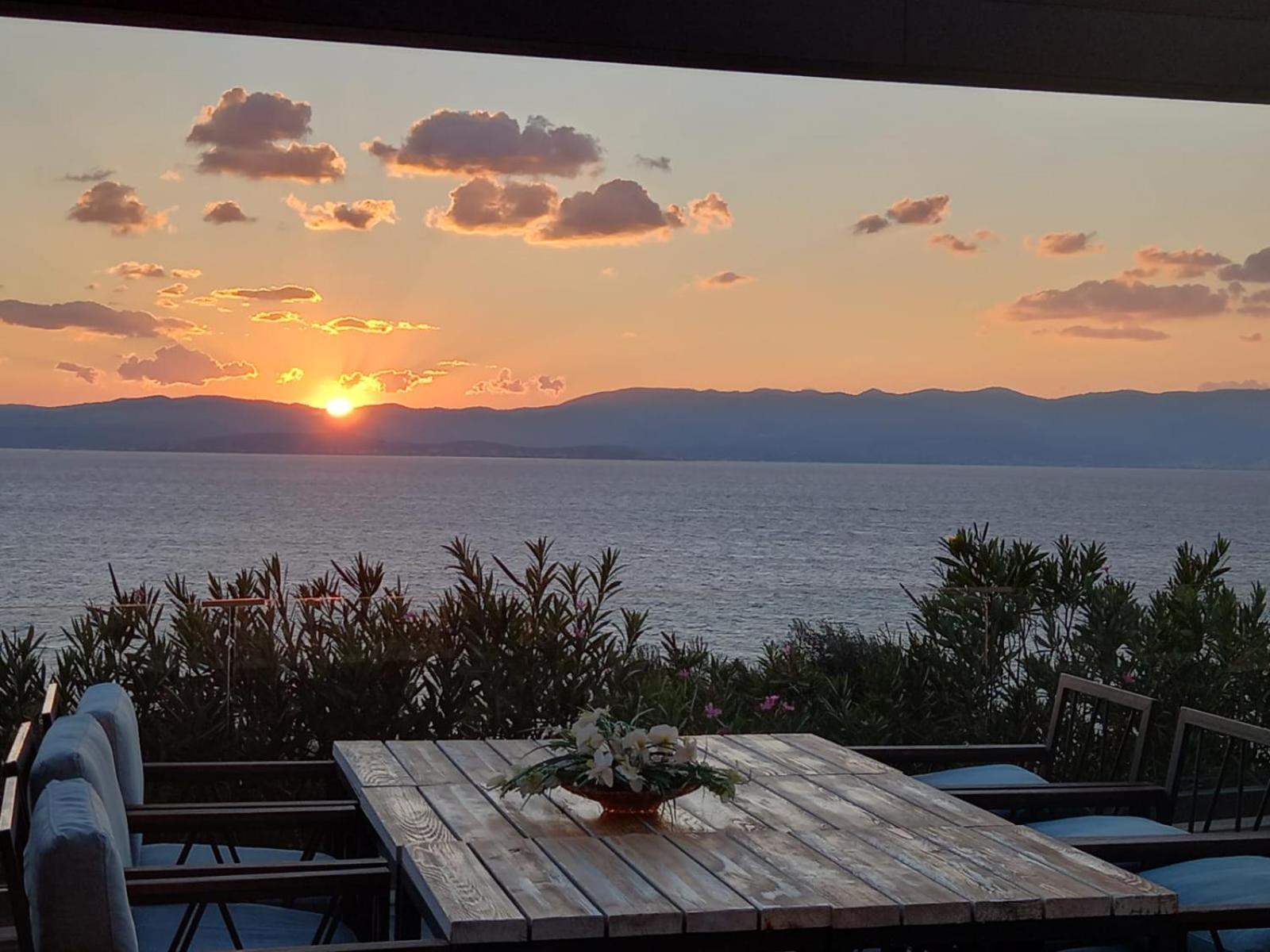 Mavi Panorama Villa Çeşme Exterior photo